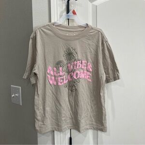 Issac Morris “All Vibes Welcome” taupe tshirt size small GUC